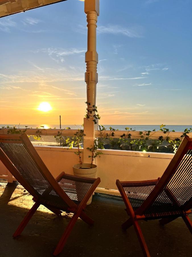 Апартаменти A View Of The Bay- Panoramic Sea Views- Sleeps 4 Westgate-on-Sea Екстер'єр фото